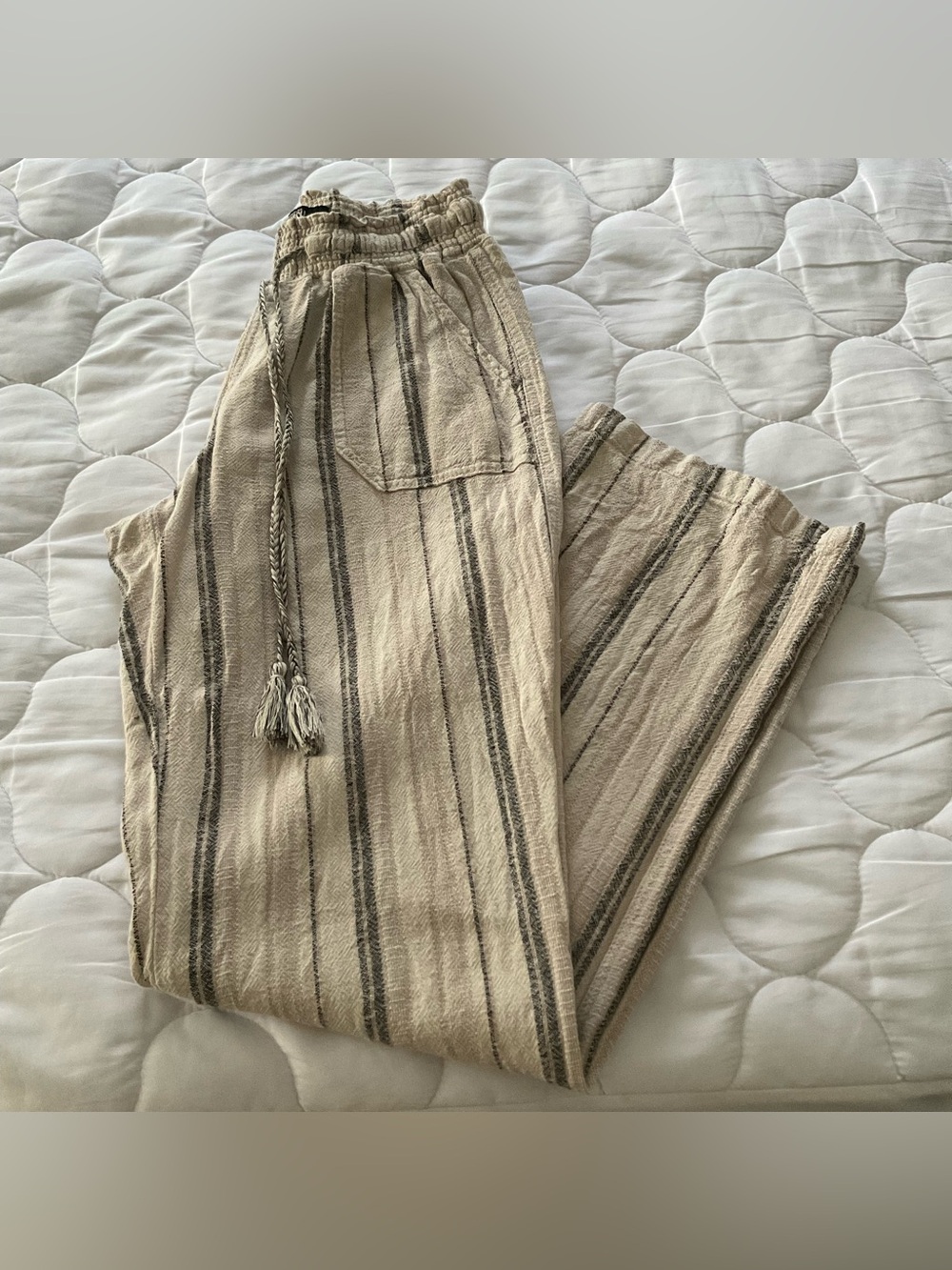 Rewash Beige with Black Stripe Drawstring wide-leg pull-on pants